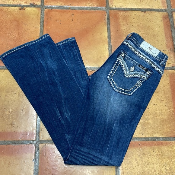 Miss Me Signature Boot Jeans - Picture 11 of 13